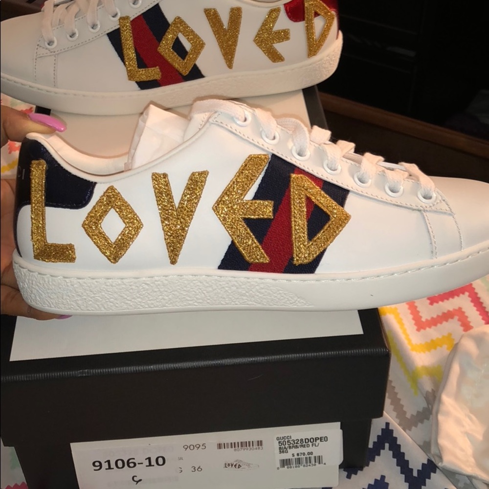 LOVED GUCCI SNEAKERS